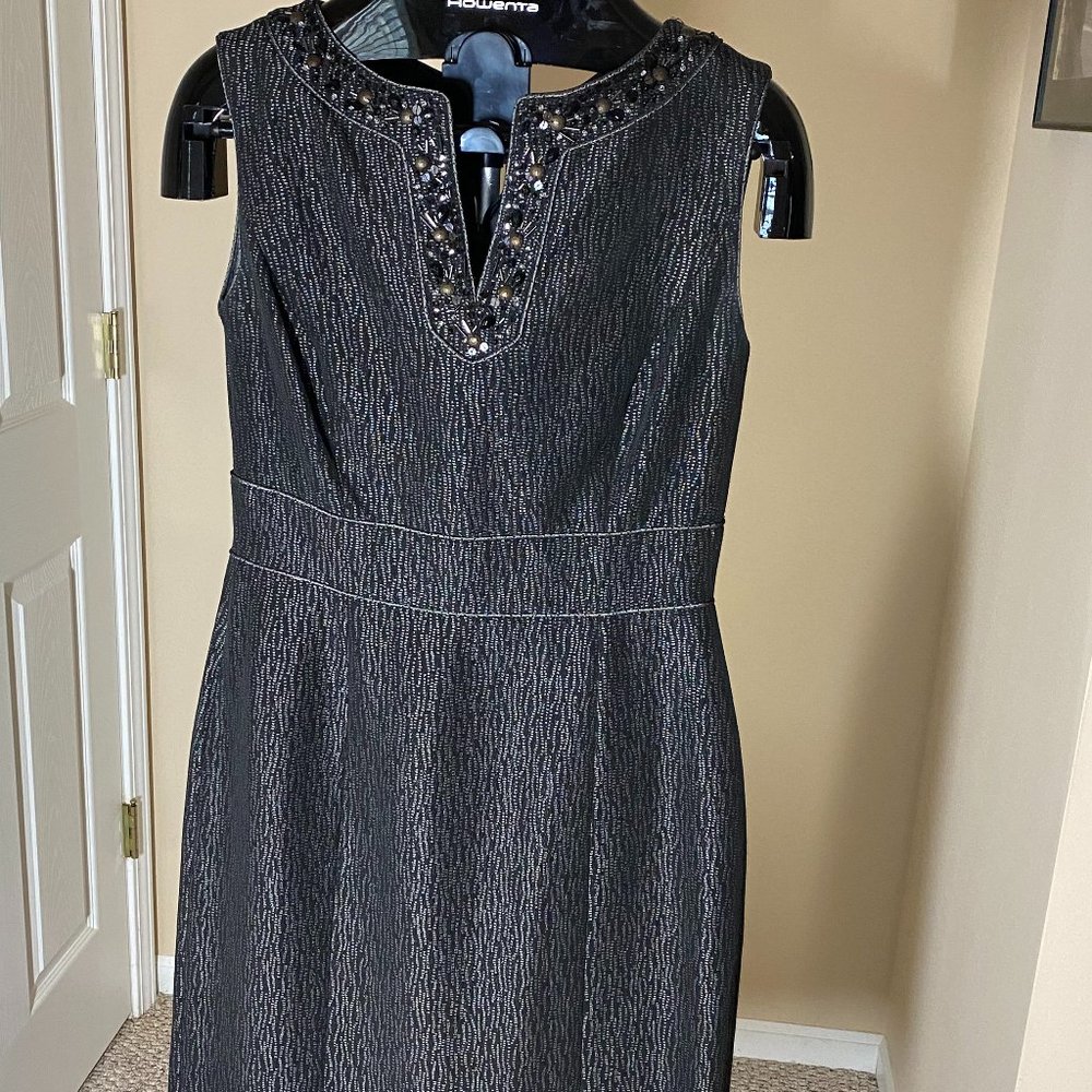 Tahari (Arthur S. Levine) Size 6 Black and Silver Sheath Dress